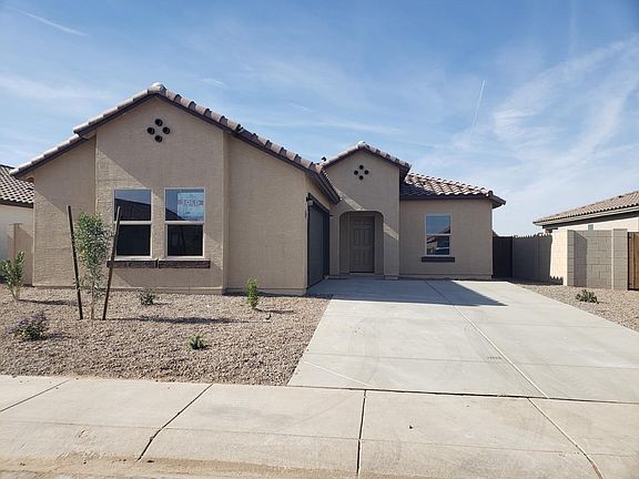 2nd image of 813 S Parker Pl