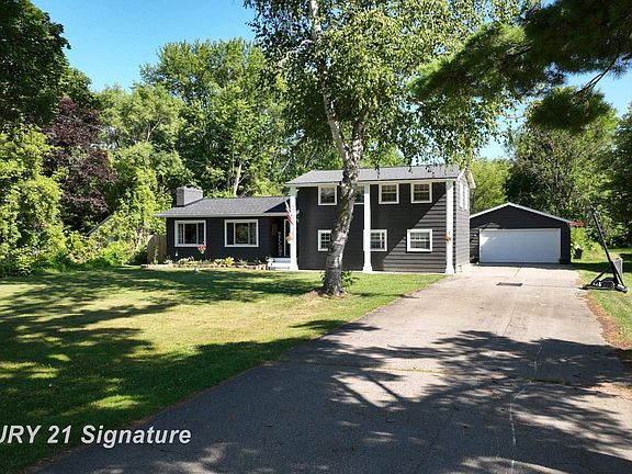 4th image of 5196 W Wilson Rd