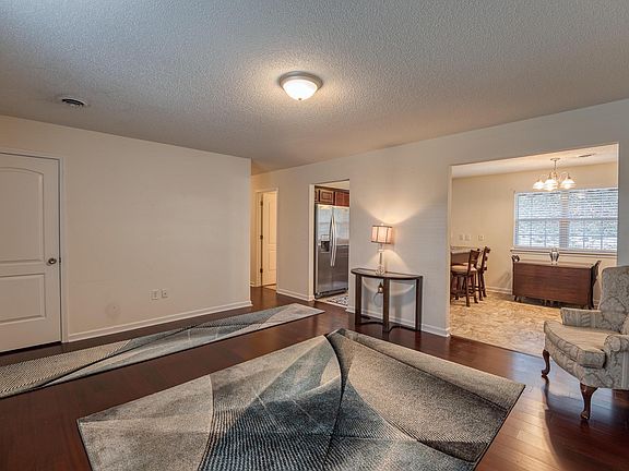 2nd image of 138 Yarrow Dr