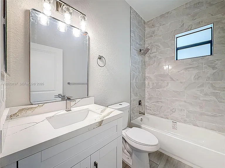 410 NW 41st St #410 — Photo 18