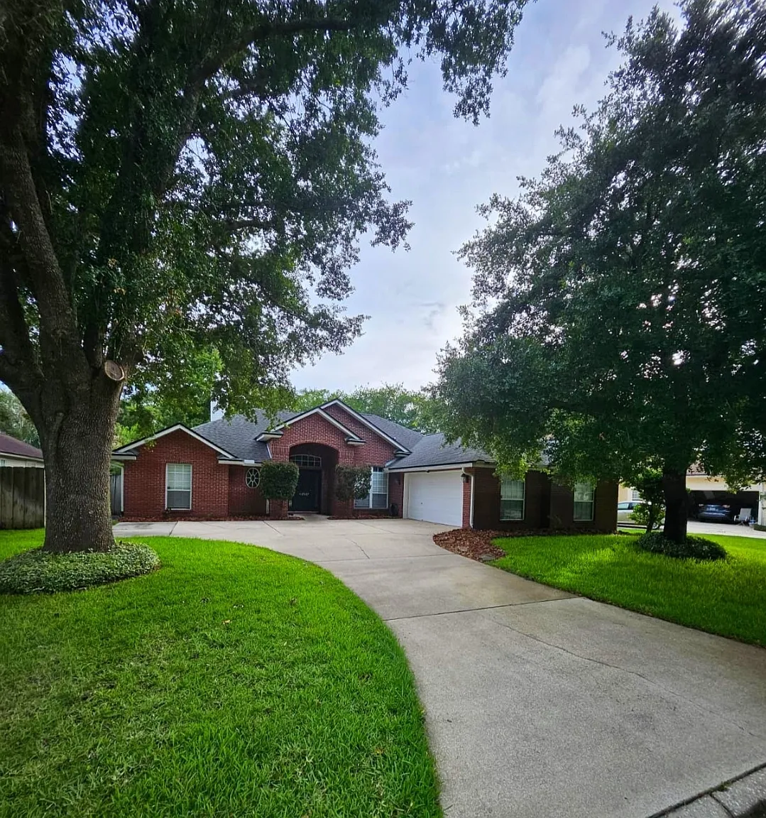 12432 Briarmead Ln — Photo 2