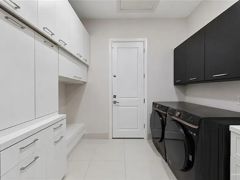 5008 W Sycamore Ave — Photo 19