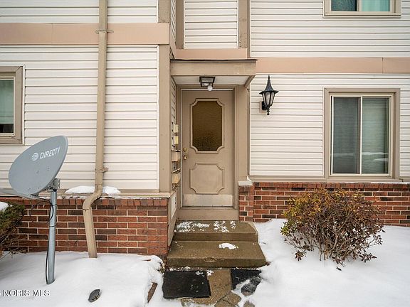 3rd image of 4040 Stonehenge Dr