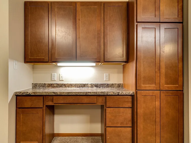 Southport Heights Apartments — Photo 44