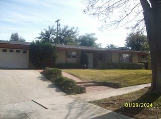 5674 Sheffield Ave, Riverside, CA 92506