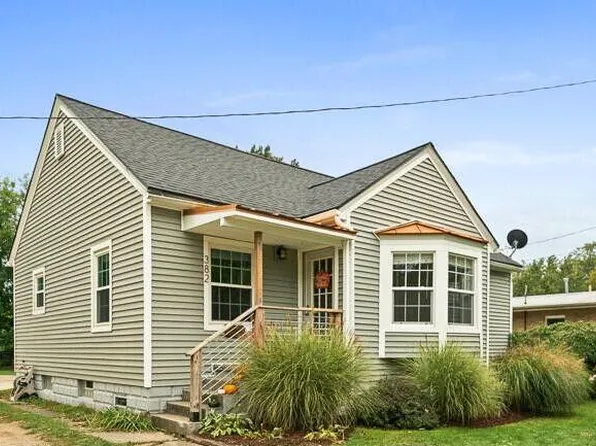 382 W Randall St, Coopersville, MI 49404