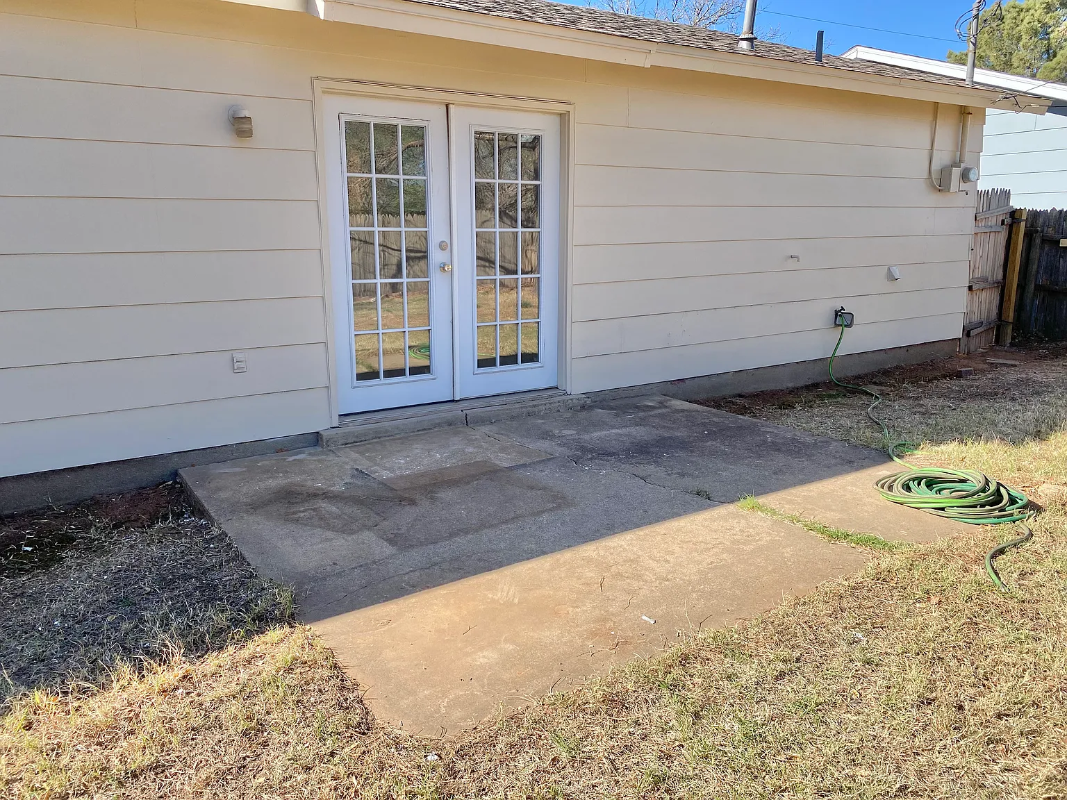 3 bed, 1.5 bath, 1132 sqft, $1,275 — Photo 3