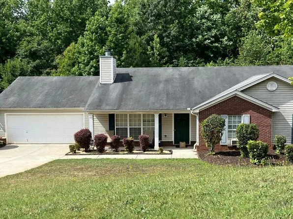 1263 Persimmon Place Dr, Bethlehem, GA 30620