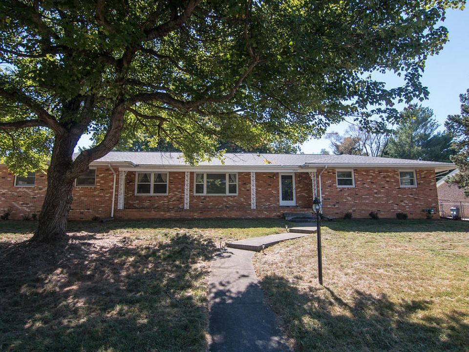 1st image of 4702 Arcadia Dr NW