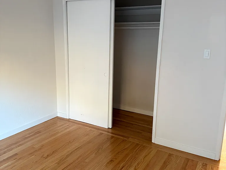 171 Alexander Ave — Photo 4