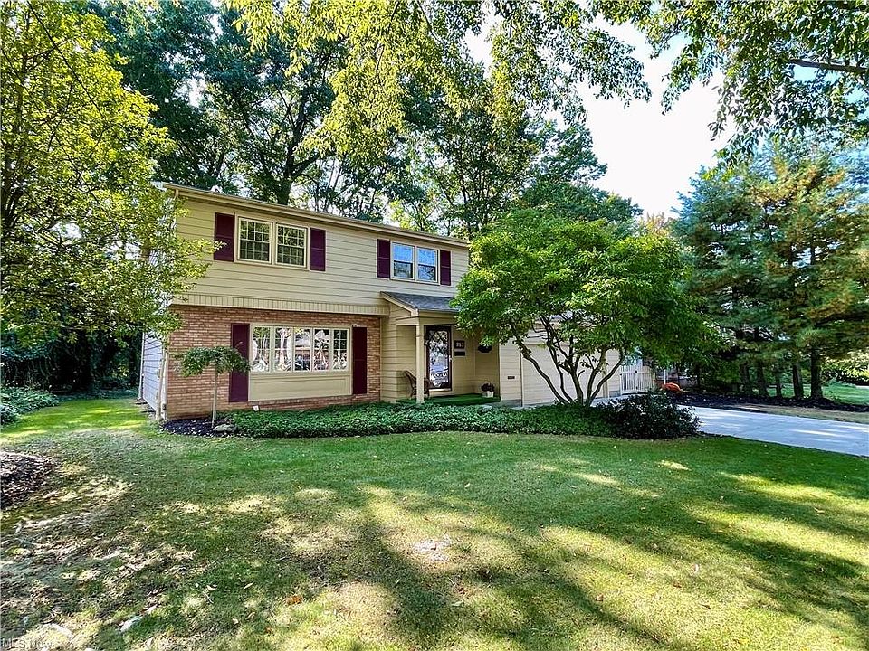 1st image of 763 Oakridge Dr