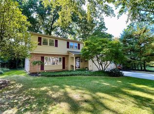 763 Oakridge Dr, Youngstown, OH 44512