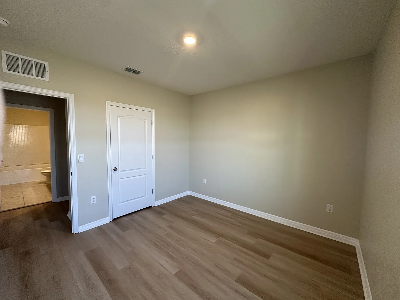 1448 Berry Lane - 1 — Photo 4