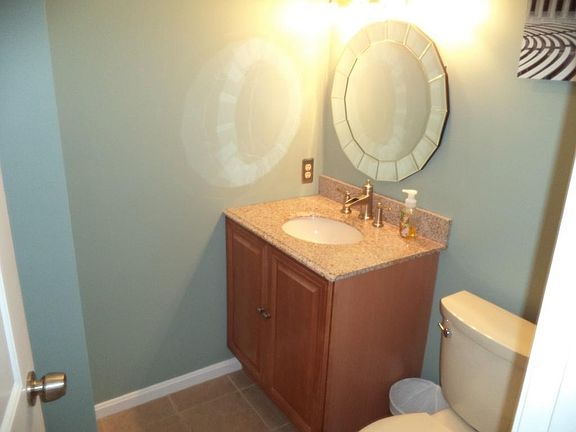 5th image of 33 Casablanca Ct