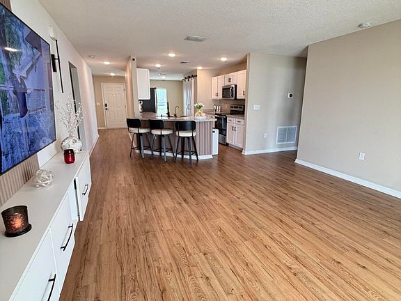 4th image of 4249 SW Whitebread Rd