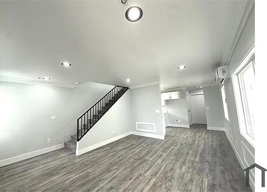 4 bed, 1450 sqft, $3,850 — Photo 4