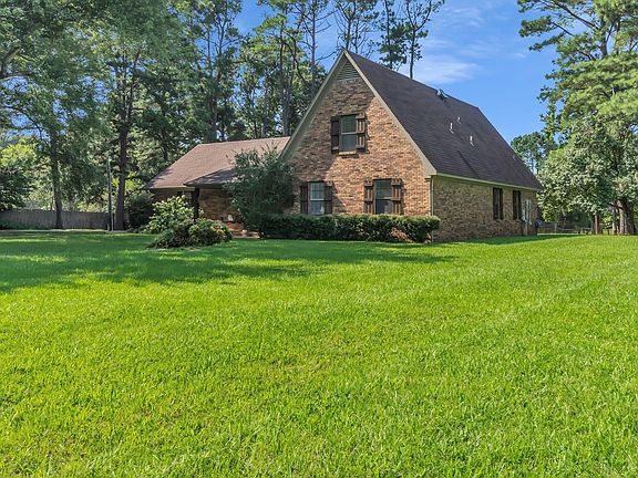 3rd image of 7510 Hatch Cir