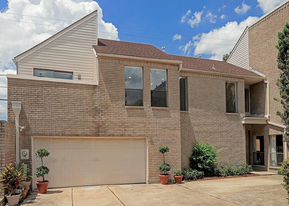 1st image of 1112 Nantucket Dr APT D