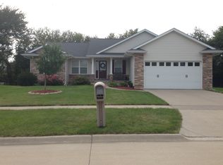 255 Radcliffe Dr, North Liberty, IA 52317