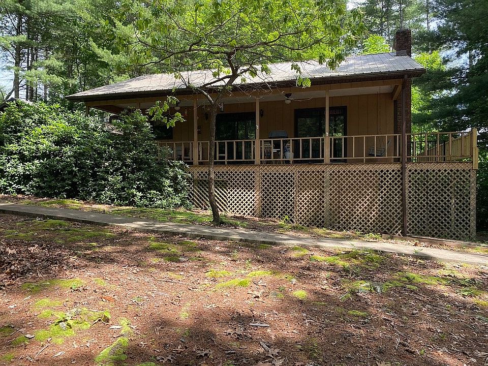 3/4 wrap-around porch