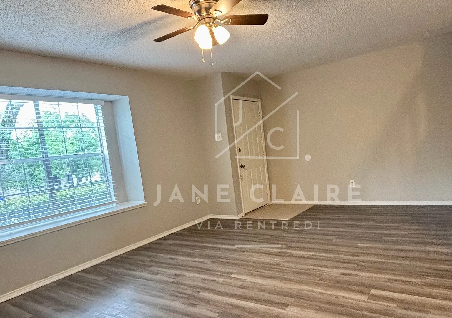 2 bed, 2.5 bath, 1313 sqft, $1,575 — Photo 4