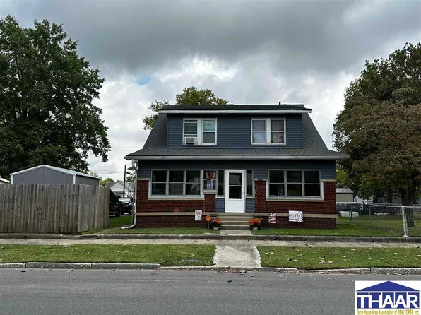 1418 S 8th St, Terre Haute, IN 47802