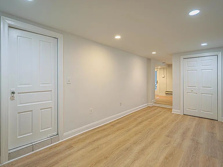 2771 Woodley Pl NW #B — Photo 8