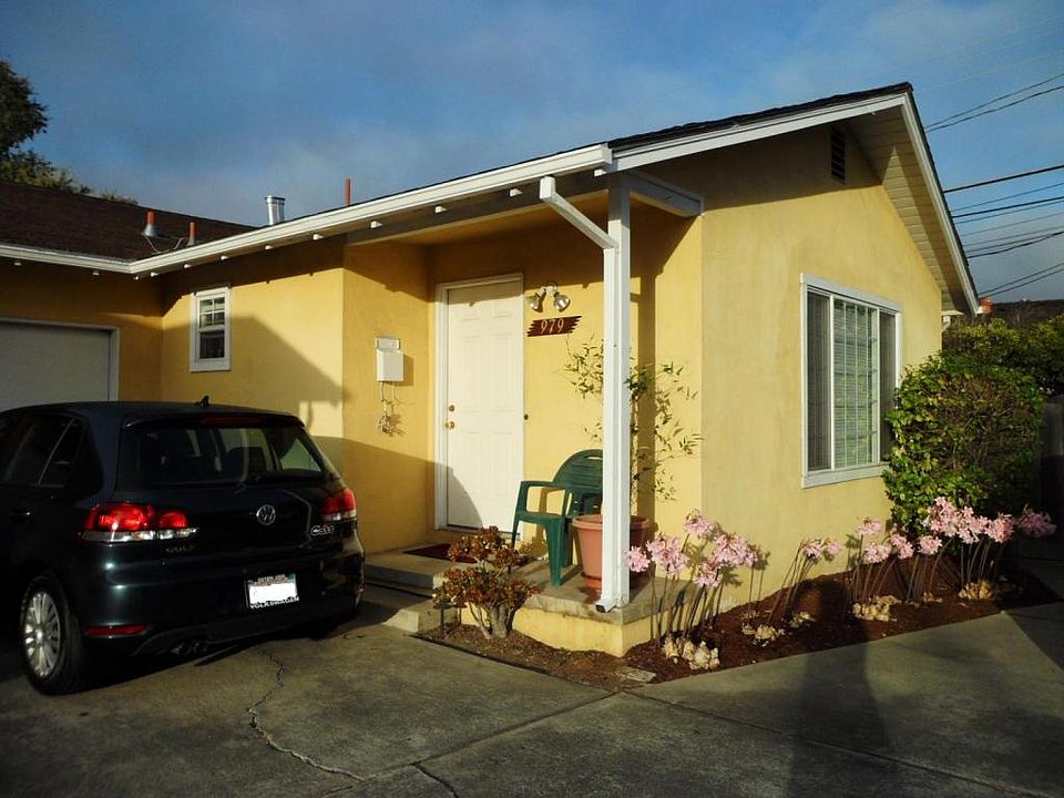 1st image of 979 Zarick Dr