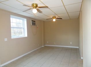 205 Pearl St APT 6, Chickamauga, GA 30707