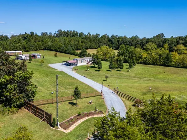 290 Lookout Ridge Rd, Lynchburg, VA 24501