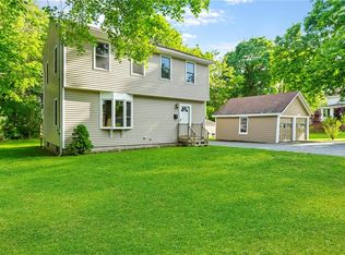 25 Lillis Ave, Barrington, RI 02806