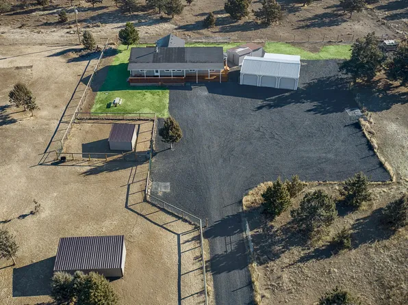 14075 SW Chickadee Rd, Terrebonne, OR 97760