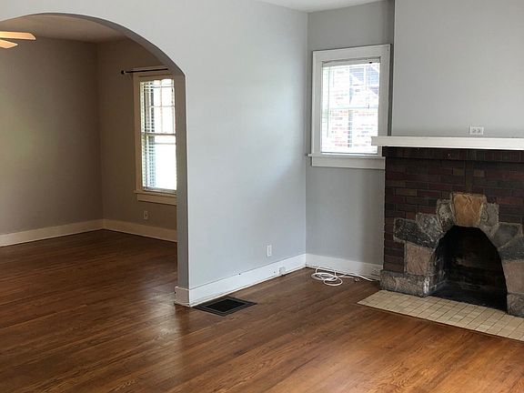 2nd image of 402 Acklen Park Dr