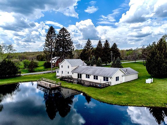 5th image of 518 Budine Rd
