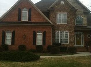 5495 Taylors Run Dr, Clemmons, NC 27012