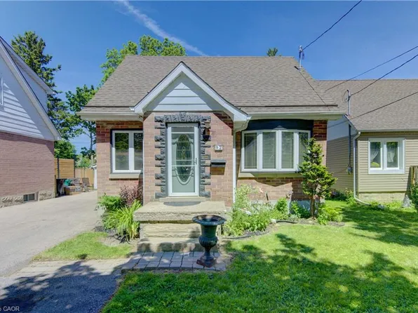 72 Pleasant Ave, Kitchener, ON N2M 4A4