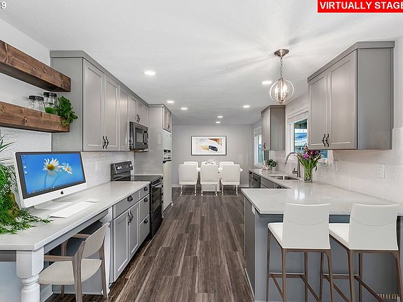 5th image of 1098 NE Kathryn St