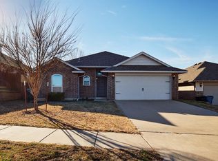 10904 Turtlewood Blvd, Midwest City, OK 73130