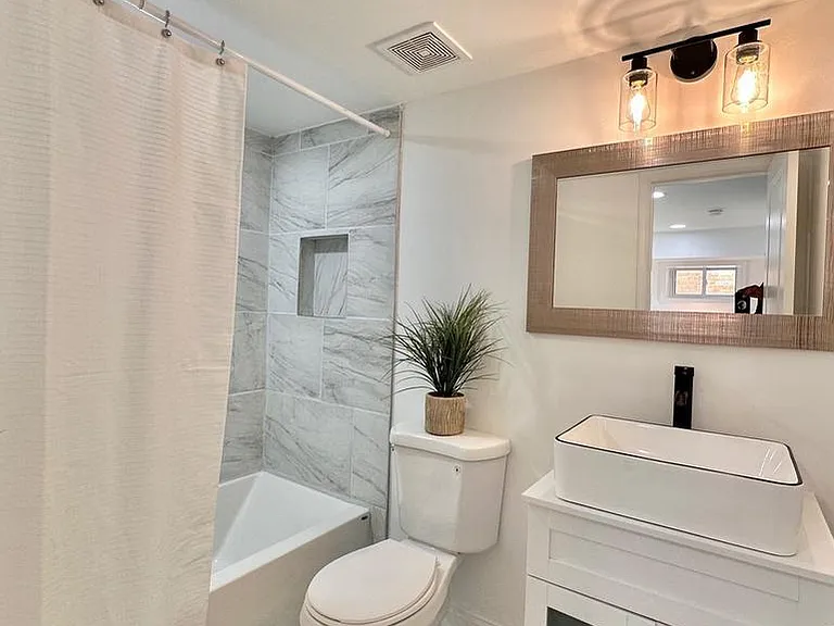 4709 Clay St NE — Photo 27