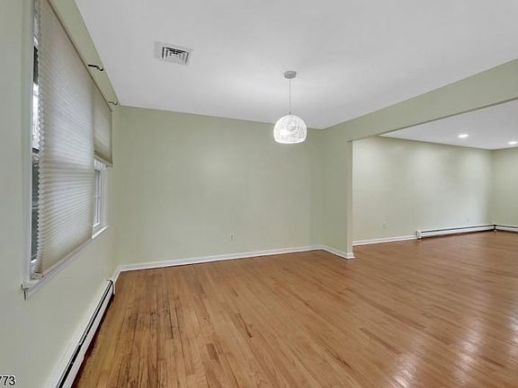 4th image of 3 Hillcrest Dr