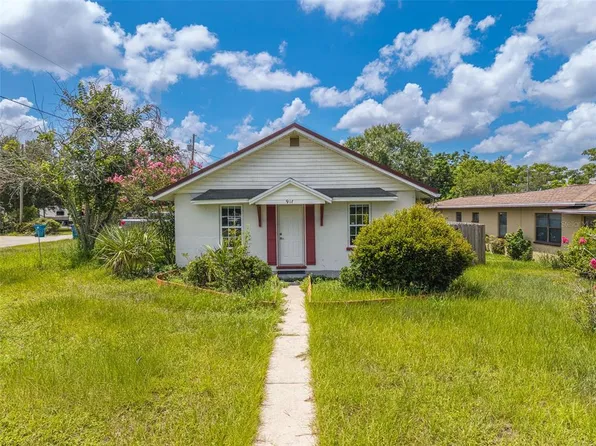 916 Cohassett Ave, Lake Wales, FL 33853
