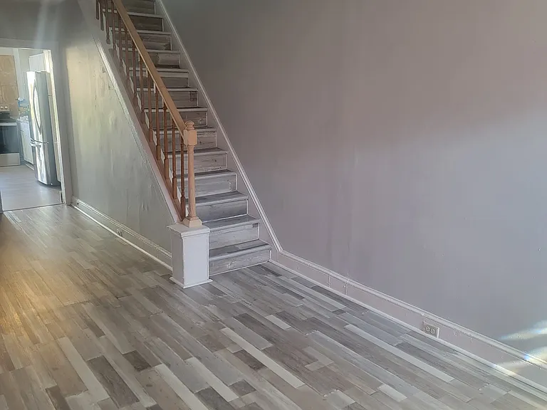 662 Eisenbrown St — Photo 2