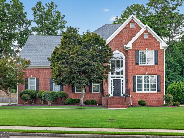 5307 Candleberry Dr SW, Lilburn, GA 30047