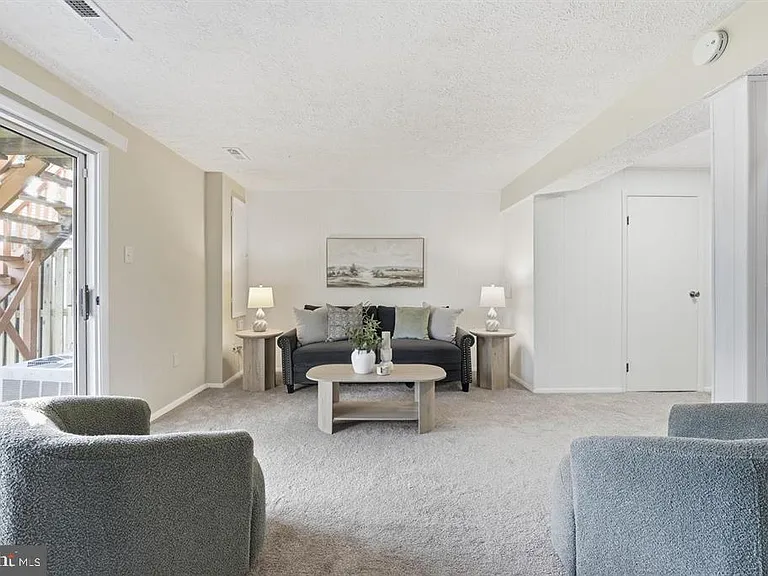 7619 Nutwood Ct — Photo 25