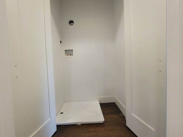 11 Brick Hill Rd #1