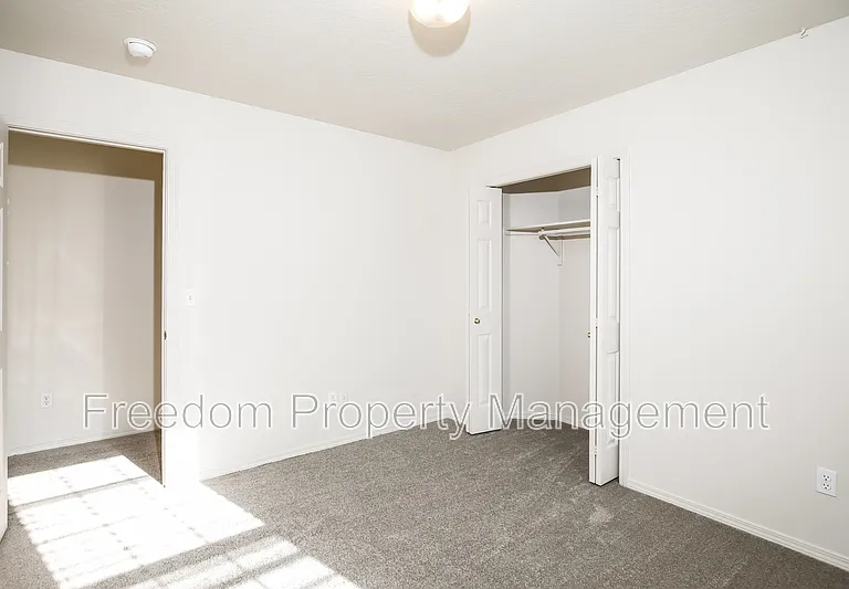 2135 S Crimson Rose Way — Photo 15