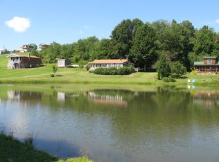 516 Volunteer Rd, Fancy Gap, VA 24328