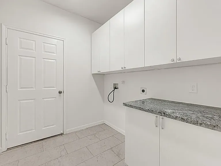 3105 Judge Holland Ln — Photo 14