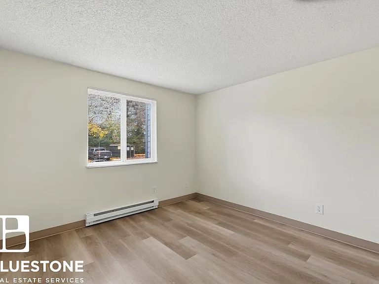 Birchcreek Apartments — Photo 16
