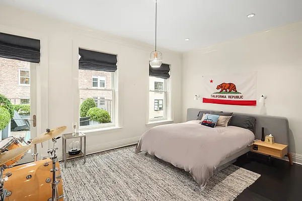 Sold by Modlin Group | media 20